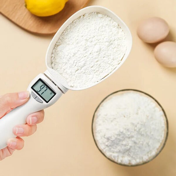 Pet Digital Food Measuring Spoon for Cats & Dogs - Image 4